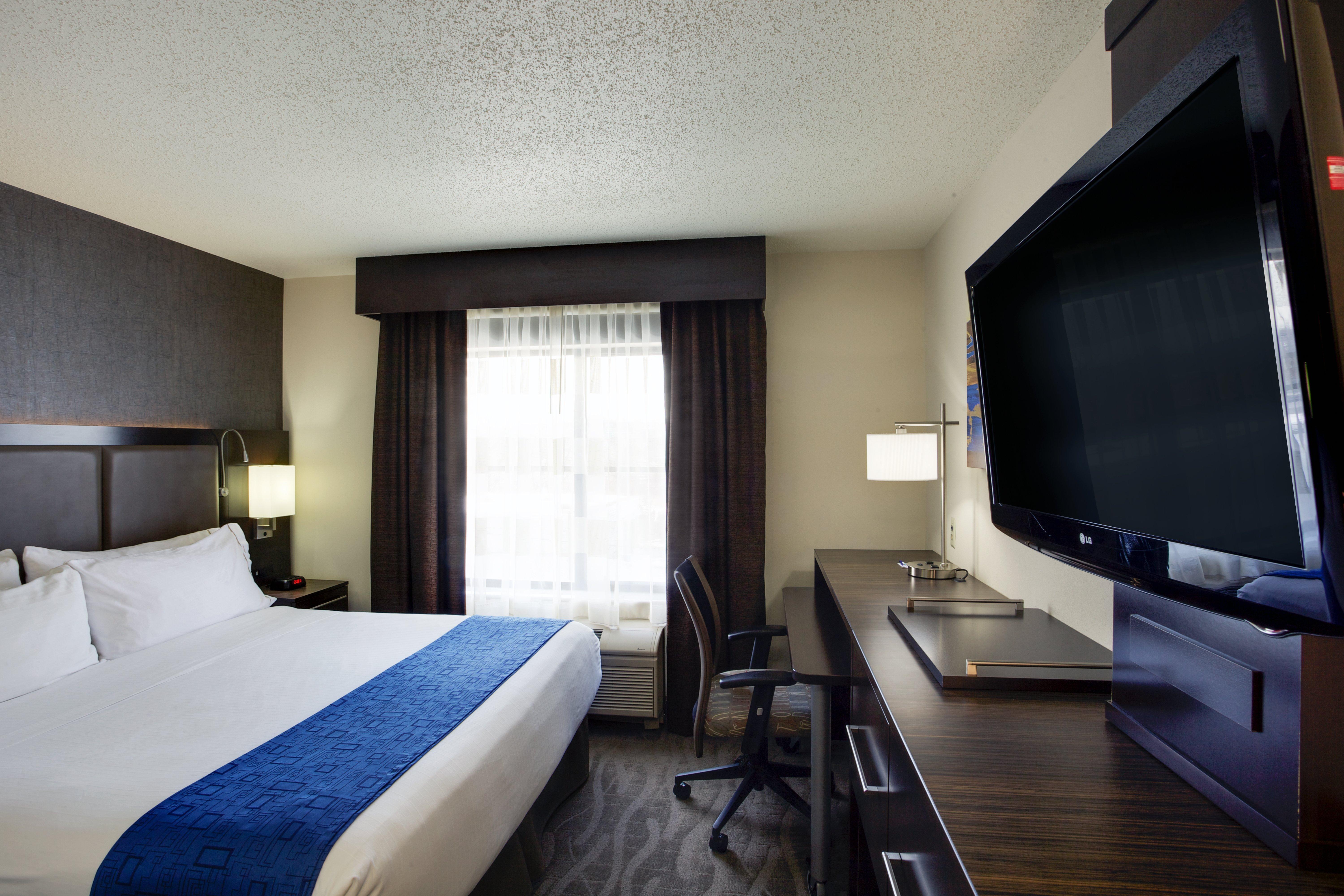 Holiday Inn Express Hotel & Suites Meadowlands Area By Ihg Carlstadt Exterior foto